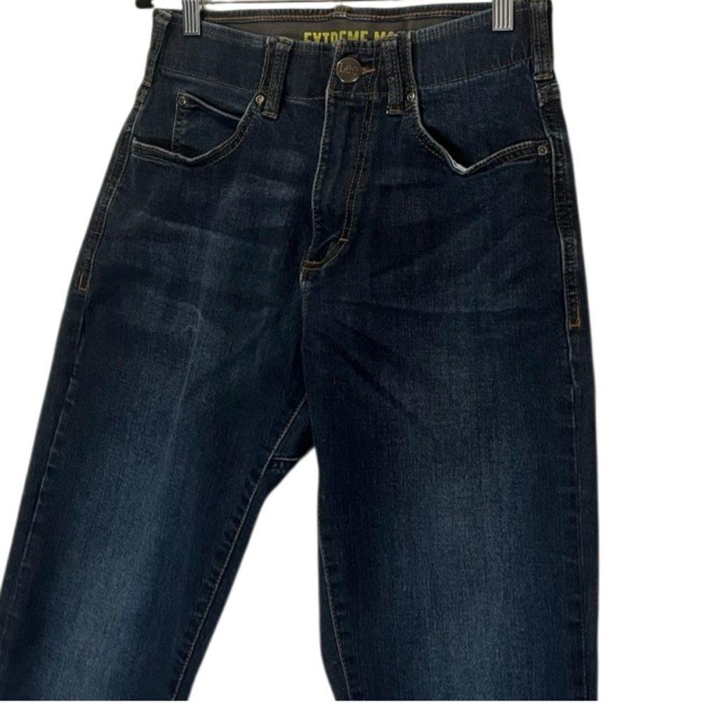 Lee Men's Extreme Motion Athletic Fit Tapered Leg Jeans - Picture 2 of 8